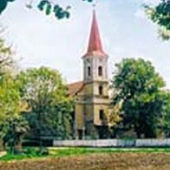 OBEC ŽELOVCE: Rímsko - katolícky kostol z roku 1771