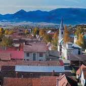 OBEC BELÁ-DULICE: Panoramatický záber na obec Belá-Dulice
