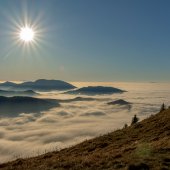 OBEC BELÁ-DULICE: Inverzia nad štítmi