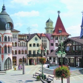 MESTO KOMÁRNO: Nádvorie Európy