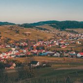 OBEC NOVOŤ: Panoráma obce Novoť