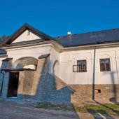 OBEC KLIN: Murovaný dom – plátenícka kúria