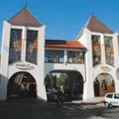 MESTO DUNAJSKÁ STREDA: Brána na Vámberyho námestie